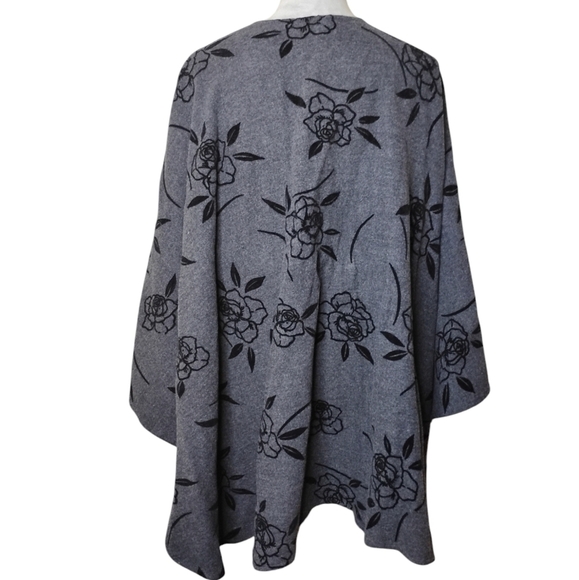 NWT Vintage Madison Ridge Wool Blend Cape | Gray Black Velvet Floral Evening - Picture 6 of 9